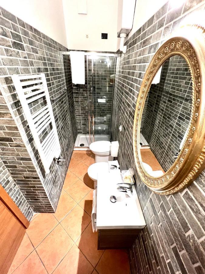 Affittacamere Virginia'S Rooms Генуа Екстериор снимка