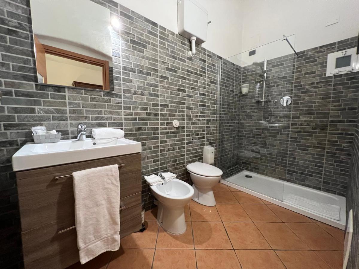 Affittacamere Virginia'S Rooms Генуа Екстериор снимка