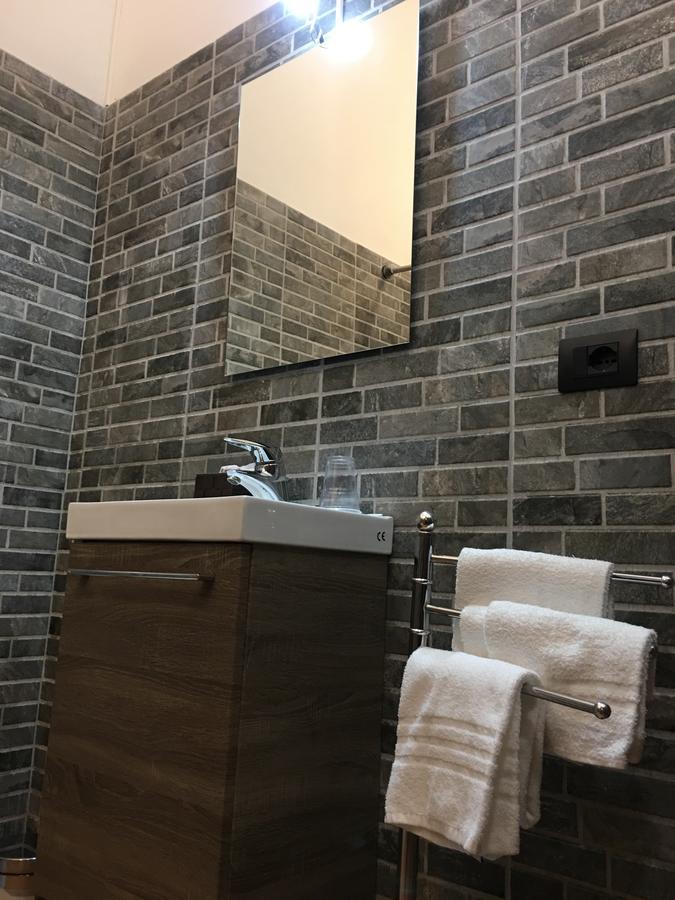 Affittacamere Virginia'S Rooms Генуа Екстериор снимка