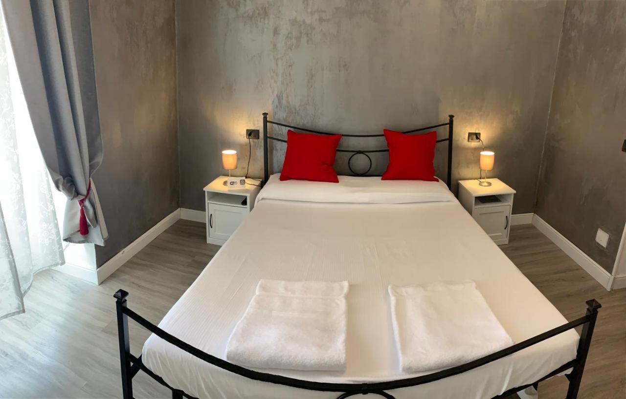 Affittacamere Virginia'S Rooms Генуа Екстериор снимка